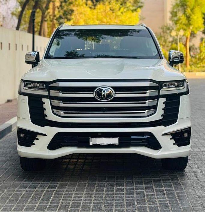 Новый Toyota Land Cruiser 300 Series, 4.0 л, 2025 в Дубае Белый цвет. GCC | AUTO.AE | Объявление #262186