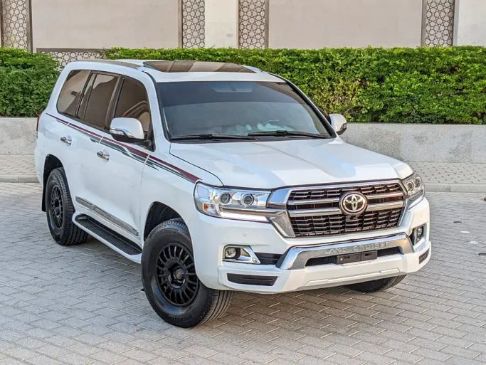 مستعملة Toyota Land Cruiser السلسلة 200, 4.7 l, 2008 في في دبي من NEW ABU TAJ MOTORS، اللون أبيض. مواصفات الخليج | AUTO.AE | إعلان #262761