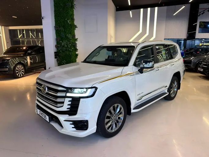 جديدة Toyota Land Cruiser Twin Turbo السلسلة 300, 3.5 l, 2026 في في دبي من GE Motors، اللون أبيض. مواصفات الخليج | AUTO.AE | إعلان #265014