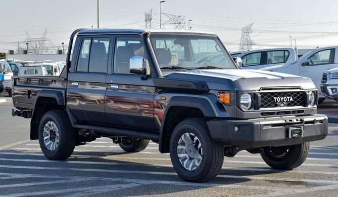 Новый Toyota Land Cruiser 70 Series Рестайлинг 2, 2.8 л, 2024 в Дубае от Atlantis Motors FZE Черный цвет. GCC | AUTO.AE | Объявление #265354