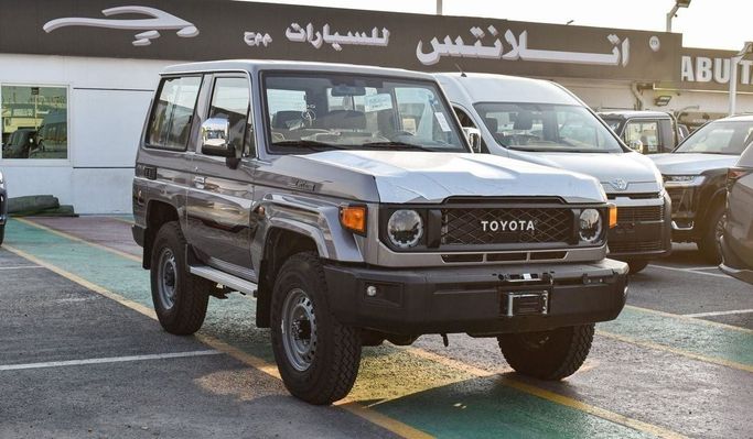 Новый Toyota Land Cruiser 70 Series Рестайлинг 2, 2.8 л, 2024 в Дубае от Atlantis Motors FZE Серый цвет. GCC | AUTO.AE | Объявление #265397