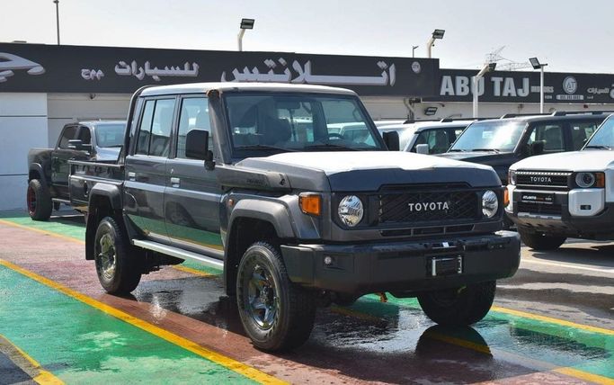Новый Toyota Land Cruiser 70 Series Рестайлинг 2, 4.0 л, 2024 в Дубае от Atlantis Motors FZE Серый цвет. GCC | AUTO.AE | Объявление #265408