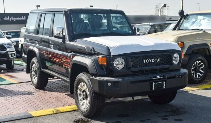 Новый Toyota Land Cruiser 70 Series Рестайлинг 2, 4.0 л, 2024 в Дубае от Atlantis Motors FZE Черный цвет. GCC | AUTO.AE | Объявление #265448