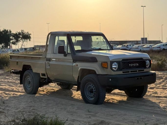 New Toyota Land Cruiser 70 Series Facelift 2, 4.0 l, 2025 in Dubai by ADDRESS MOTORS, Beige color. GCC Specs | AUTO.AE | Listing #265838
