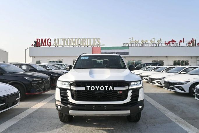جديدة Toyota Land Cruiser i-FORCE MAX السلسلة 300, 3.4 l, 2025 في في دبي من RMG Automobiles، اللون أبيض. مواصفات الخليج | AUTO.AE | إعلان #266045