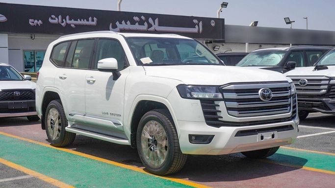 جديدة Toyota Land Cruiser Twin Turbo السلسلة 300, 3.5 l, 2025 في في دبي من Atlantis Motors FZE، اللون أبيض. مواصفات الخليج | AUTO.AE | إعلان #266142