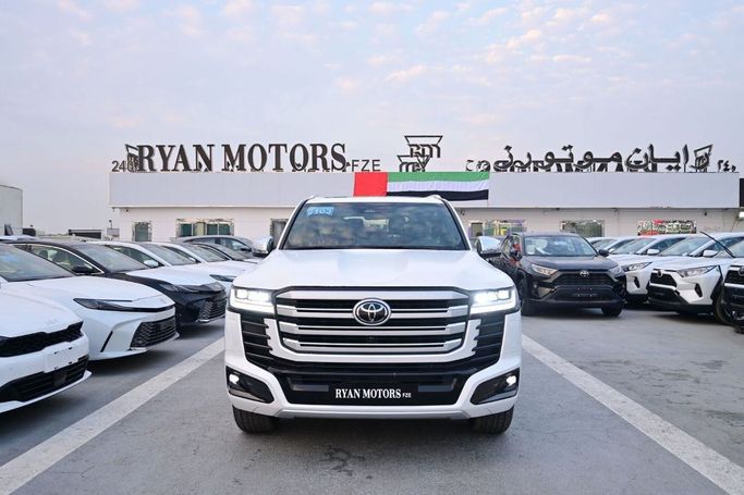 جديدة Toyota Land Cruiser i-FORCE MAX السلسلة 300, 3.4 l, 2025 في في دبي من RMG Automobiles، اللون أبيض. مواصفات الخليج | AUTO.AE | إعلان #266193