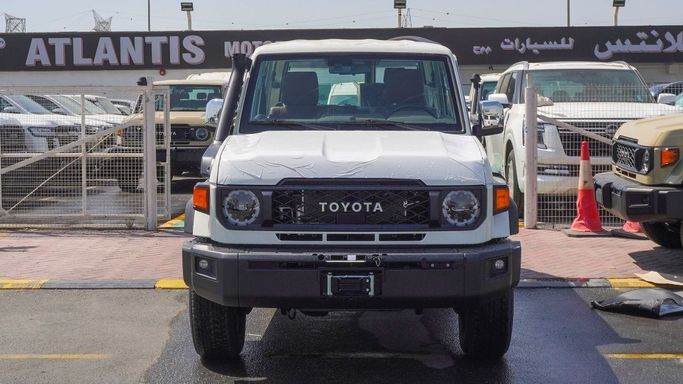 Новый Toyota Land Cruiser 70 Series Рестайлинг 2, 2.8 л, 2025 в Дубае от Atlantis Motors FZE Белый цвет. Other | AUTO.AE | Объявление #266306