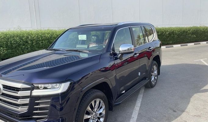 جديدة Toyota Land Cruiser Twin Turbo السلسلة 300, 3.5 l, 2022 في في دبي من Atlantis Motors FZE، اللون أزرق داكن. مواصفات الخليج | AUTO.AE | إعلان #266389