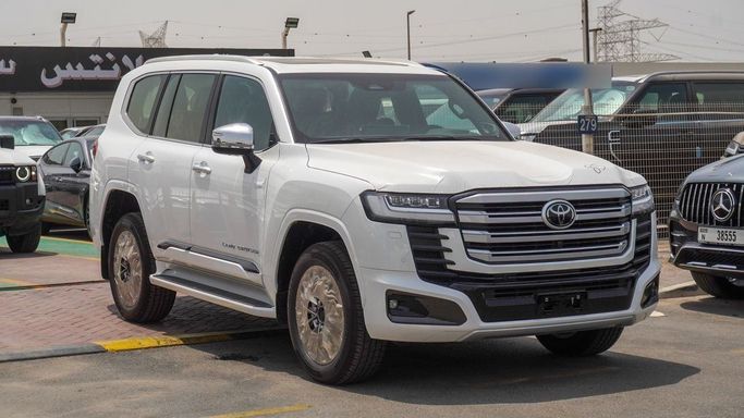 New Toyota Land Cruiser i-FORCE MAX 300 Series, 3.4 l, 2025 in Dubai by Atlantis Motors FZE, White color. GCC Specs | AUTO.AE | Listing #266589