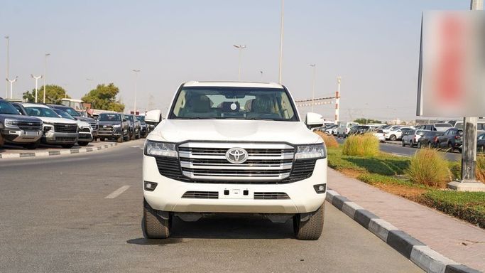 New Toyota Land Cruiser 300 Series, 4.0 l, 2025 in Dubai by Atlantis Motors FZE, White color. GCC Specs | AUTO.AE | Listing #266606