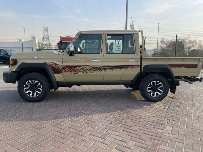 New Toyota Land Cruiser 70 Series Facelift 2, 4.0 l, 2026 in Dubai by Atlantis Motors FZE, Beige color. GCC Specs | AUTO.AE | Listing #266649