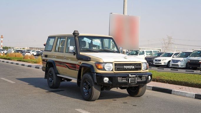 New Toyota Land Cruiser 70 Series Facelift 2, 4.0 l, 2023 in Dubai by Atlantis Motors FZE, Beige color. GCC Specs | AUTO.AE | Listing #266696