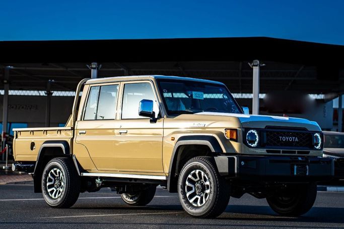 جديدة Toyota Land Cruiser 70 Series 70 Series Facelift 2, 4.0 l, 2026 في في دبي من Hussein Ghulam Motors FZCO، اللون بيج. مواصفات الخليج | AUTO.AE | إعلان #267815