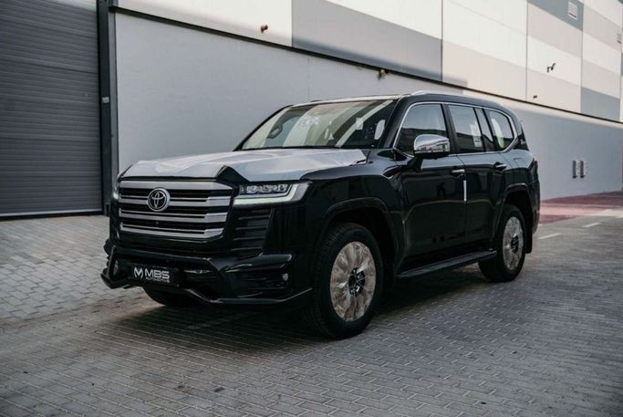 جديدة Toyota Land Cruiser السلسلة 300, 4.0 l, 2025 في في دبي من Mercury Global FZCO، اللون أسود.  | AUTO.AE | إعلان #268716