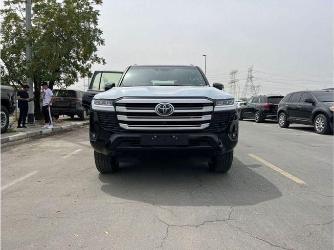 جديدة Toyota Land Cruiser السلسلة 300, 4.0 l, 2026 في في الإمارات, دبي من Mercury Global FZCO، اللون أسود. المواصفات الأوروبية | AUTO.AE | إعلان #268724