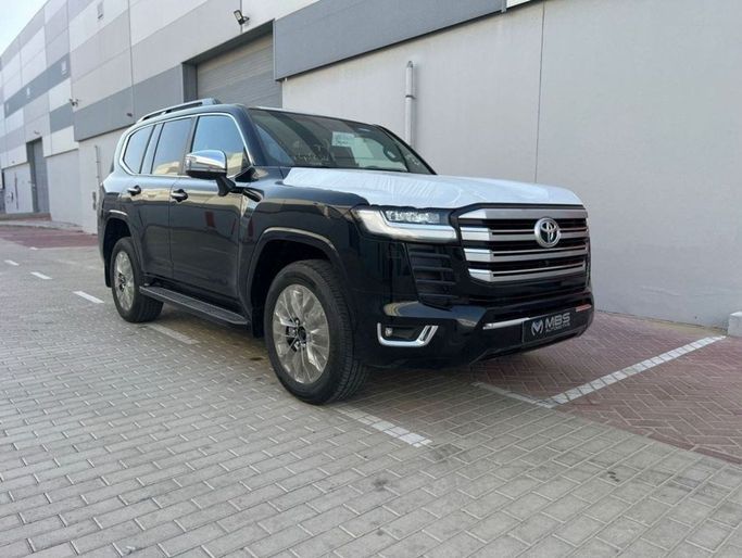 جديدة Toyota Land Cruiser السلسلة 300, 4.0 l, 2025 في في دبي من Mercury Global FZCO، اللون أسود. مواصفات الخليج | AUTO.AE | إعلان #268726