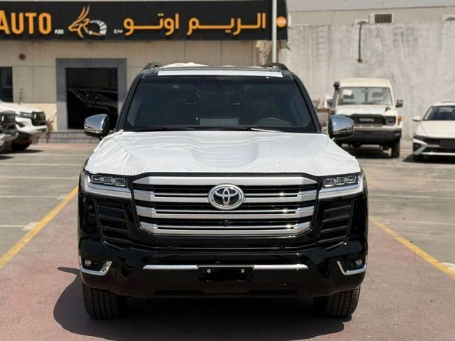 جديدة Toyota Land Cruiser Twin Turbo السلسلة 300, 3.5 l, 2025 في في دبي من AL REEM AUTO، اللون أسود.  | AUTO.AE | إعلان #268816