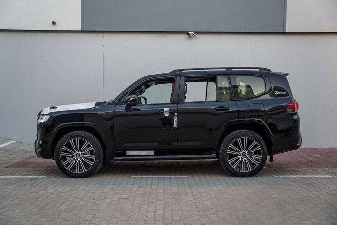 New Toyota Land Cruiser Twin Turbo 300 Series, 3.5 l, 2026 in Dubai by Mercury Global FZCO, Black color. GCC Specs | AUTO.AE | Listing #268992