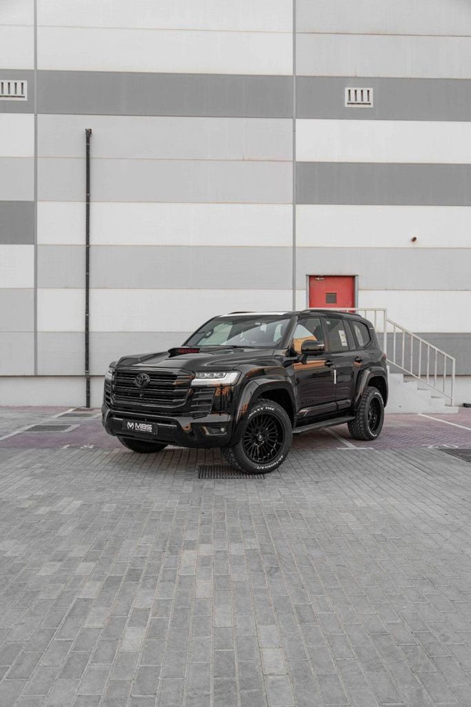 جديدة Toyota Land Cruiser السلسلة 300, 4.0 l, 2026 في في الإمارات, دبي من Mercury Global FZCO، اللون أسود. مواصفات الخليج | AUTO.AE | إعلان #269009