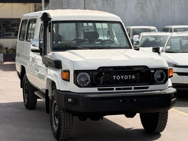 جديدة Toyota Land Cruiser 70 Series 70 Series Facelift 2, 2.8 l, 2025 في في دبي من AL REEM AUTO، اللون أبيض. المواصفات اليابانية | AUTO.AE | إعلان #269041