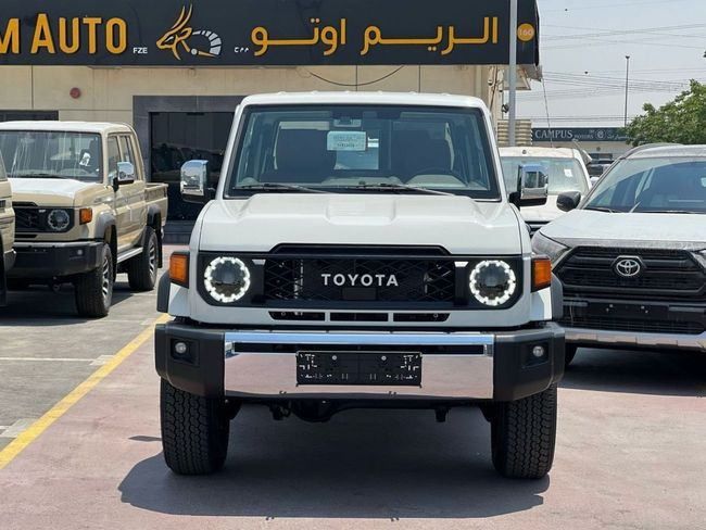 جديدة Toyota Land Cruiser 70 Series 70 Series Facelift 2, 4.0 l, 2025 في في دبي من AL REEM AUTO، اللون أبيض. مواصفات الخليج | AUTO.AE | إعلان #269086