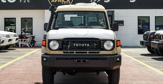 Новый Toyota Land Cruiser 70 Series Рестайлинг 2, 2.8 л, 2026 в Дубае от Africa Auto FZE Бежевый цвет. GCC | AUTO.AE | Объявление #269106
