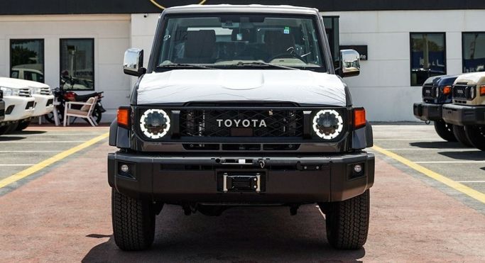 Новый Toyota Land Cruiser 70 Series Рестайлинг 2, 4.0 л, 2026 в Дубае от Africa Auto FZE Черный цвет. GCC | AUTO.AE | Объявление #269113