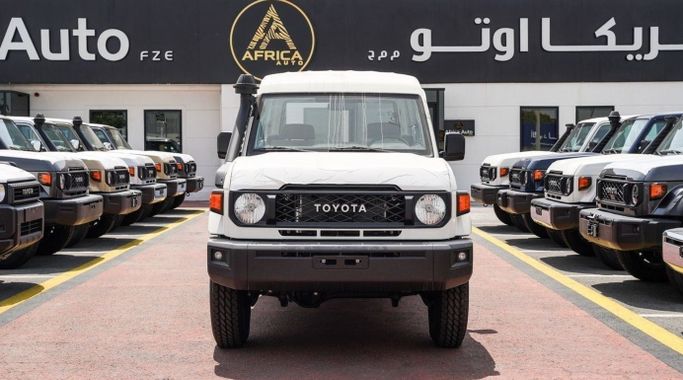 Новый Toyota Land Cruiser 70 Series Рестайлинг 2, 4.0 л, 2026 в Дубае от Africa Auto FZE Белый цвет. GCC | AUTO.AE | Объявление #269130