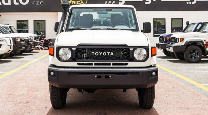 Новый Toyota Land Cruiser 70 Series Рестайлинг 2, 2.8 л, 2026 в Дубае от Africa Auto FZE Белый цвет. GCC | AUTO.AE | Объявление #269139