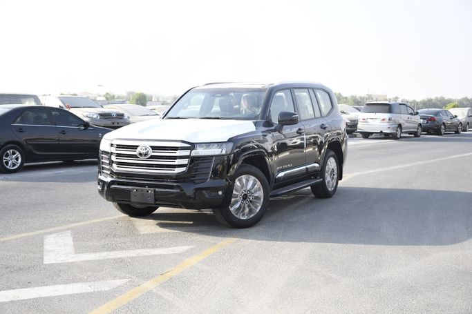 Новый Toyota Land Cruiser 300 Series, 4.0 л, 2026 в Дубае от AL MADINA CARS FZE Черный цвет. GCC | AUTO.AE | Объявление #269236