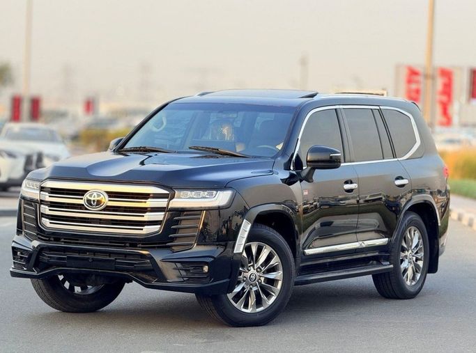 مستعملة Toyota Land Cruiser 200 Series 200 Series Facelift 2, 4.0 l, 2018 في في دبي من Humera automobile fze، اللون أسود. مواصفات الخليج | AUTO.AE | إعلان #270984