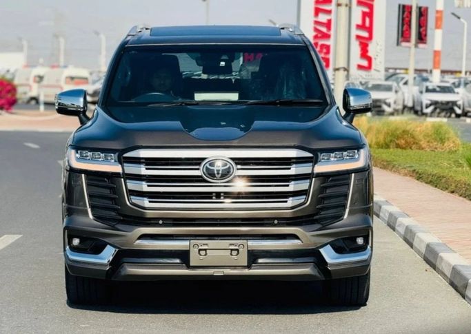 مستعملة Toyota Land Cruiser Twin Turbo السلسلة 300, 3.3 l, 2024 في في دبي من Humera automobile fze، اللون بني. مواصفات الخليج | AUTO.AE | إعلان #271275