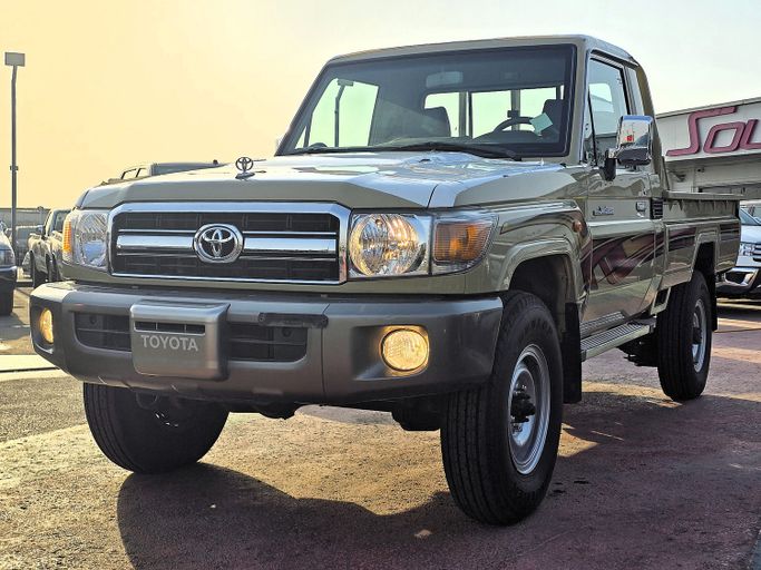 New Toyota Land Cruiser 70 Series Facelift 1, 4.0 l, 2012 in Dubai by Soltan Auto, Beige color. GCC Specs | AUTO.AE | Listing #271607