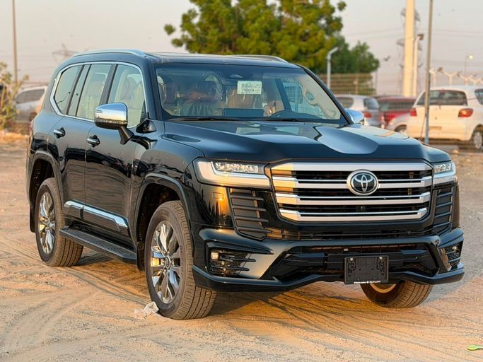 جديدة Toyota Land Cruiser السلسلة 300, 4.0 l, 2026 في في دبي من World Center Motors FZE، اللون أسود. مواصفات الخليج | AUTO.AE | إعلان #272519