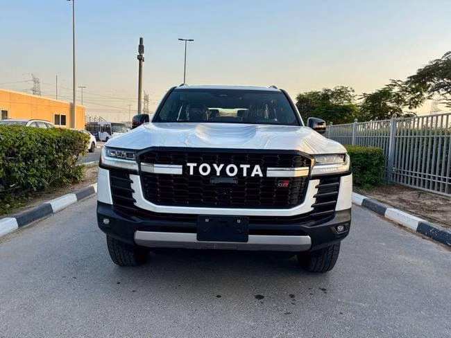 Новый Toyota Land Cruiser i-FORCE MAX 300 Series, 3.4 л, 2026 в Дубае от GT MOTORS Белый цвет. GCC | AUTO.AE | Объявление #272541