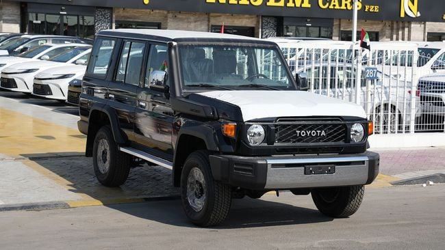 Новый Toyota Land Cruiser 70 Series Рестайлинг 2, 4.0 л, 2025 в ОАЭ, Дубай от GT MOTORS Черный цвет. GCC | AUTO.AE | Объявление #272584