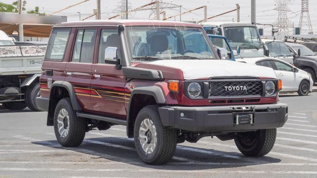 جديدة Toyota Land Cruiser 70 Series 70 Series Facelift 2, 4.0 l, 2025 في في الإمارات, دبي من GT MOTORS، اللون خمري. مواصفات الخليج | AUTO.AE | إعلان #274465