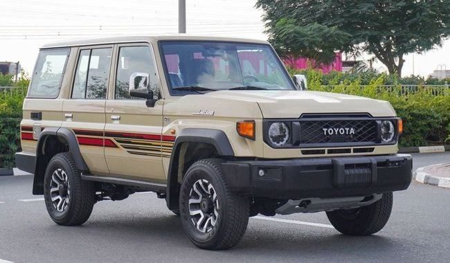 جديدة Toyota Land Cruiser 70 Series 70 Series Facelift 2, 4.0 l, 2025 في في الإمارات, دبي من GT MOTORS، اللون بيج. مواصفات الخليج | AUTO.AE | إعلان #274672