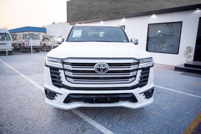 جديدة Toyota Land Cruiser Twin Turbo السلسلة 300, 3.3 l, 2024 في في الإمارات, دبي من Bonnke Cars FZE، اللون أبيض. مواصفات الخليج | AUTO.AE | إعلان #274723