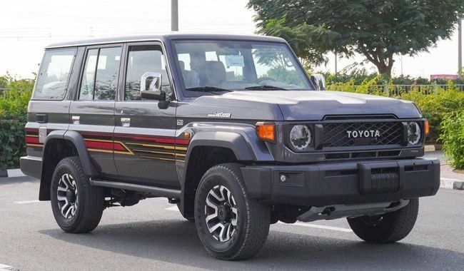 Новый Toyota Land Cruiser 70 Series Рестайлинг 2, 4.0 л, 2025 в ОАЭ, Дубай от GT MOTORS Пурпурный цвет. GCC | AUTO.AE | Объявление #274970