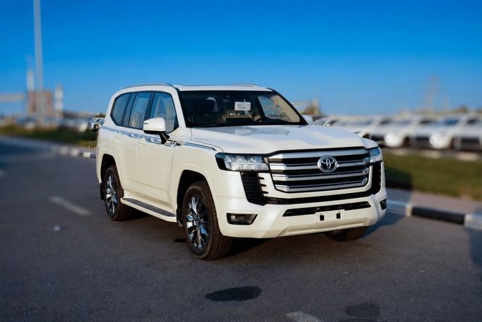 جديدة Toyota Land Cruiser السلسلة 300, 4.0 l, 2026 في في الإمارات, دبي من Hussein Ghulam Motors FZCO، اللون أبيض. مواصفات الخليج | AUTO.AE | إعلان #278267