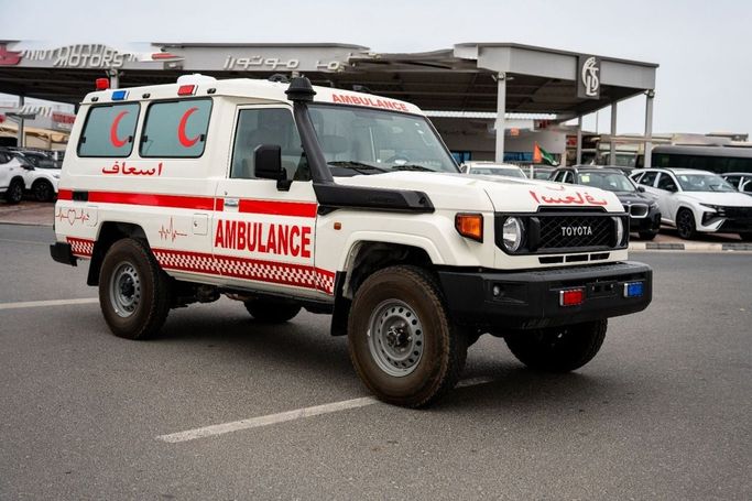 جديدة Toyota Land Cruiser 70 Series 70 Series Facelift 2, 4.0 l, 2026 في في الإمارات, دبي من Hussein Ghulam Motors FZCO، اللون أبيض. مواصفات الخليج | AUTO.AE | إعلان #278409