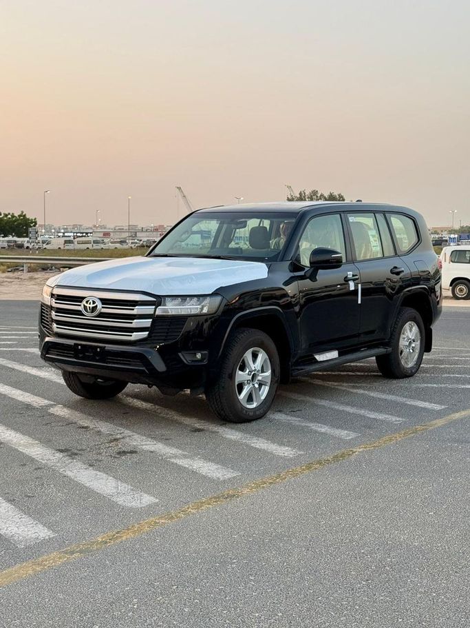 جديدة Toyota Land Cruiser السلسلة 300, 4.0 l, 2026 في في الإمارات, دبي من Signature Motors FZE، اللون أسود. مواصفات الخليج | AUTO.AE | إعلان #278473