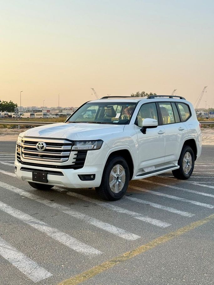 جديدة Toyota Land Cruiser Twin Turbo السلسلة 300, 3.5 l, 2026 في في الإمارات, دبي من Signature Motors FZE، اللون أبيض. مواصفات الخليج | AUTO.AE | إعلان #278477