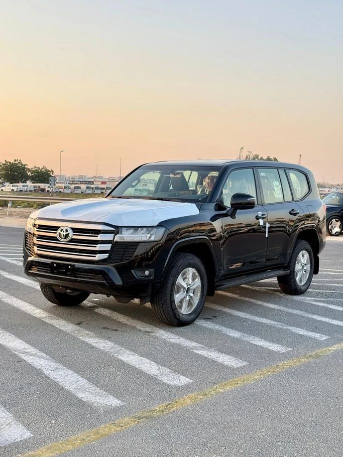 جديدة Toyota Land Cruiser السلسلة 300, 4.0 l, 2026 في في الإمارات, دبي من Signature Motors FZE، اللون أسود. مواصفات الخليج | AUTO.AE | إعلان #278479