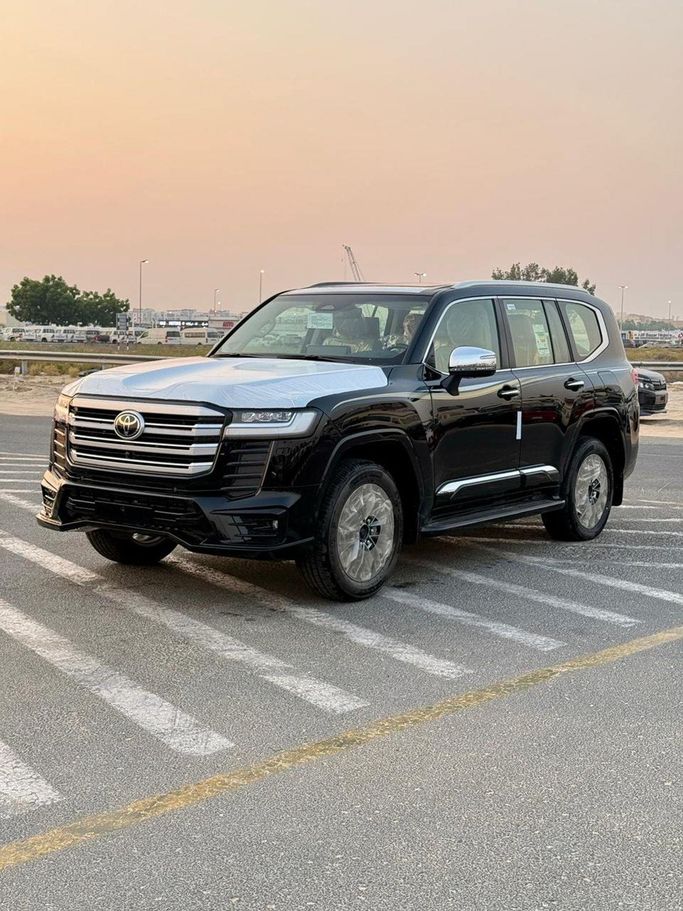 جديدة Toyota Land Cruiser Twin Turbo السلسلة 300, 3.5 l, 2025 في في الإمارات, دبي من Signature Motors FZE، اللون أسود. مواصفات الخليج | AUTO.AE | إعلان #278496