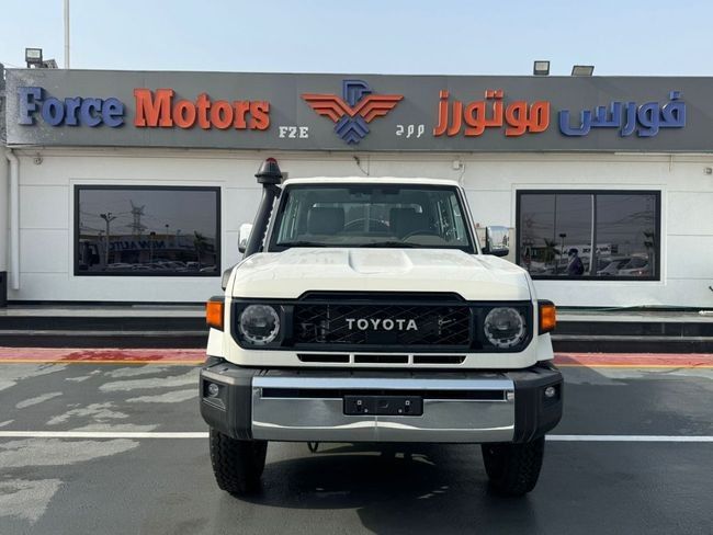 جديدة Toyota Land Cruiser 70 Series 70 Series Facelift 2, 2.8 l, 2026 في في الإمارات, دبي من FORCE MOTORS FZE، اللون أبيض. مواصفات الخليج | AUTO.AE | إعلان #278541