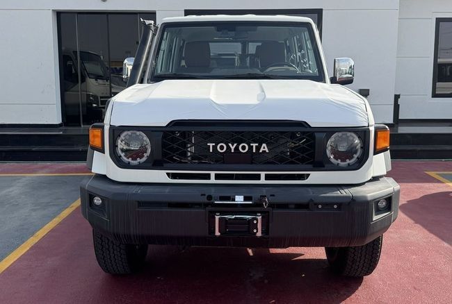 جديدة Toyota Land Cruiser 70 Series 70 Series Facelift 2, 4.0 l, 2026 في في الإمارات, دبي من FORCE MOTORS FZE، اللون أبيض.  | AUTO.AE | إعلان #278559