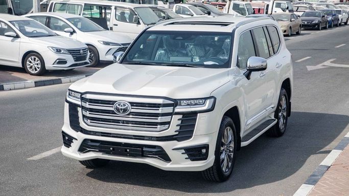 New ⁦Toyota Land Cruiser 300 Series, 4.0 l, 2026⁩ in UAE, Dubai by Dresden Motors, White color. GCC Specs | AUTO.AE | Listing #286176